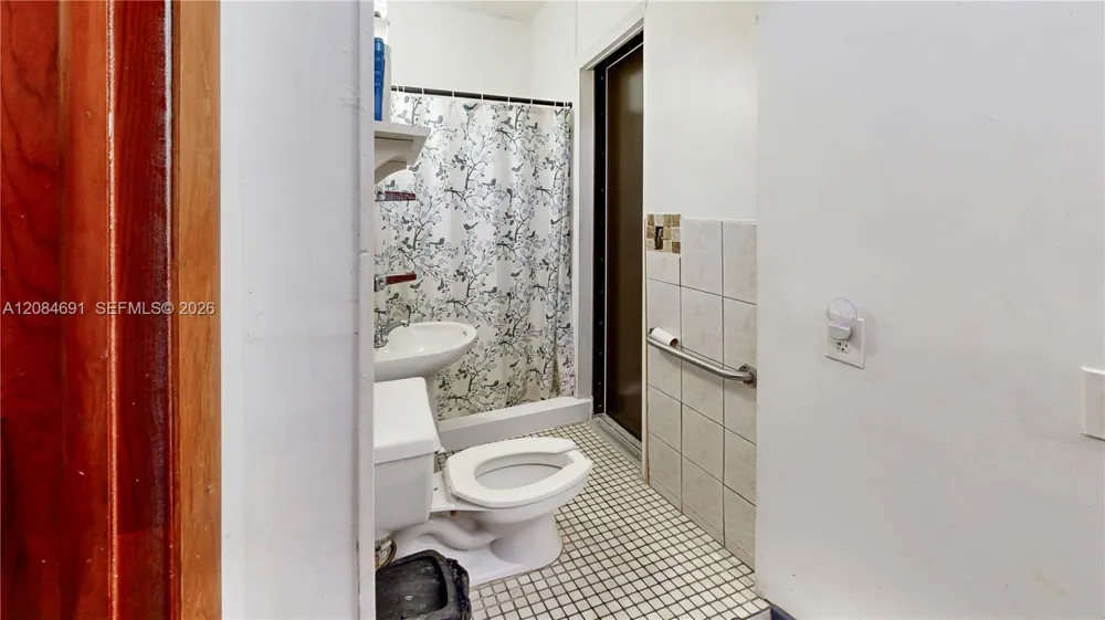 10900 SW 177th Ter Miami, FL 33157