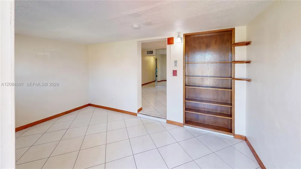10900 SW 177th Ter Miami, FL 33157