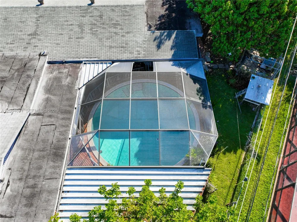 10900 SW 177th Ter Miami, FL 33157