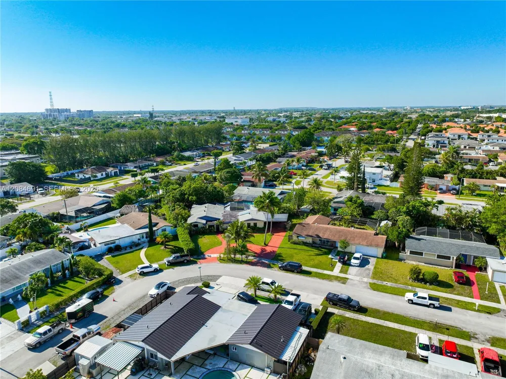 10900 SW 177th Ter Miami, FL 33157