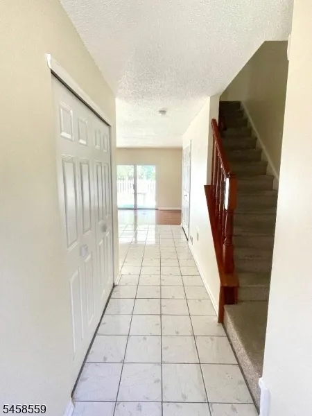 45 Townsend Ct Franklin, NJ 08823