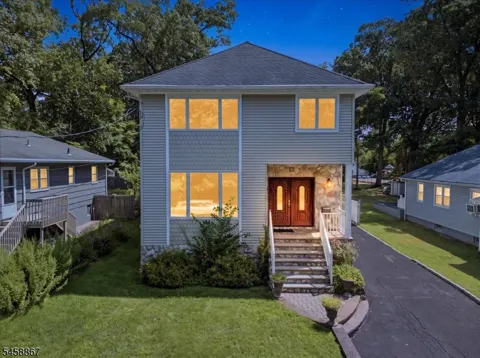 567 Mountain Ave