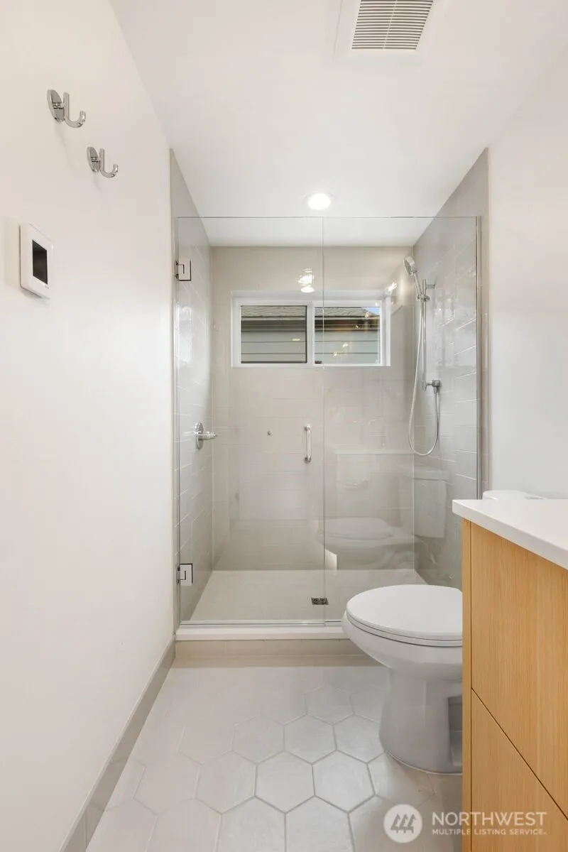 3934 S Angeline Street Seattle, WA 98118