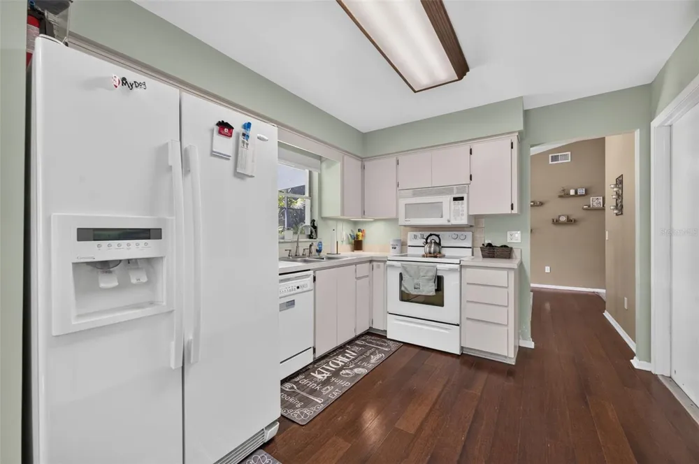 7767 COMPASS DRIVE Orlando, FL 32810