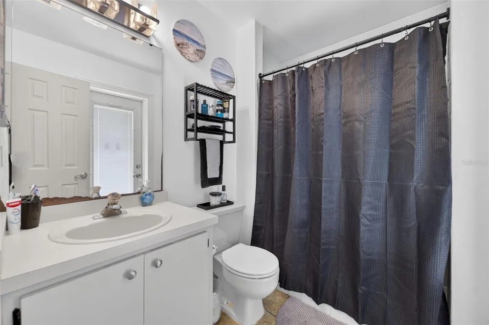 7767 COMPASS DRIVE Orlando, FL 32810