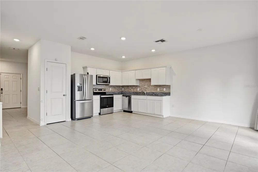 461 MADISON DRIVE Davenport, FL 33837