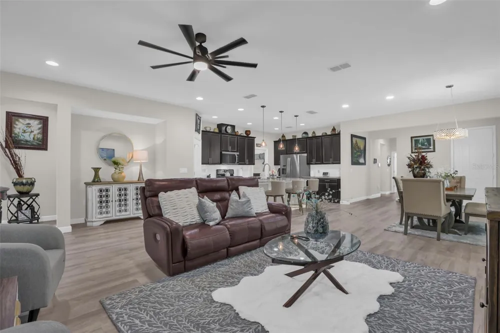 1456 SOURWOOD DRIVE Ocoee, FL 34761