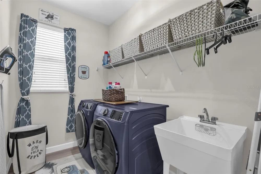 1456 SOURWOOD DRIVE Ocoee, FL 34761