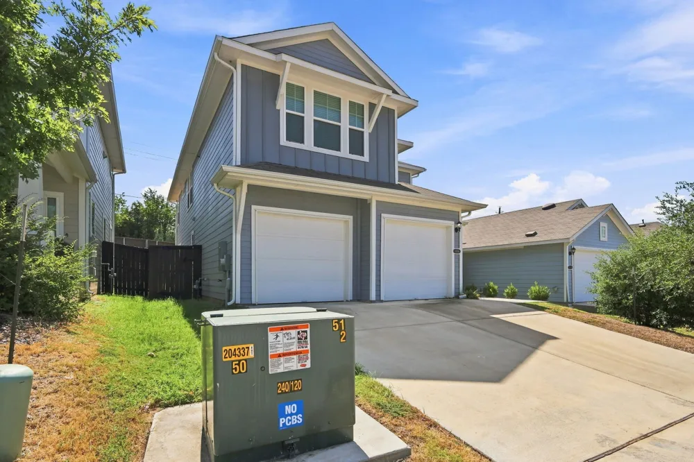 11505 Lago De Garda Drive Austin, TX 78747