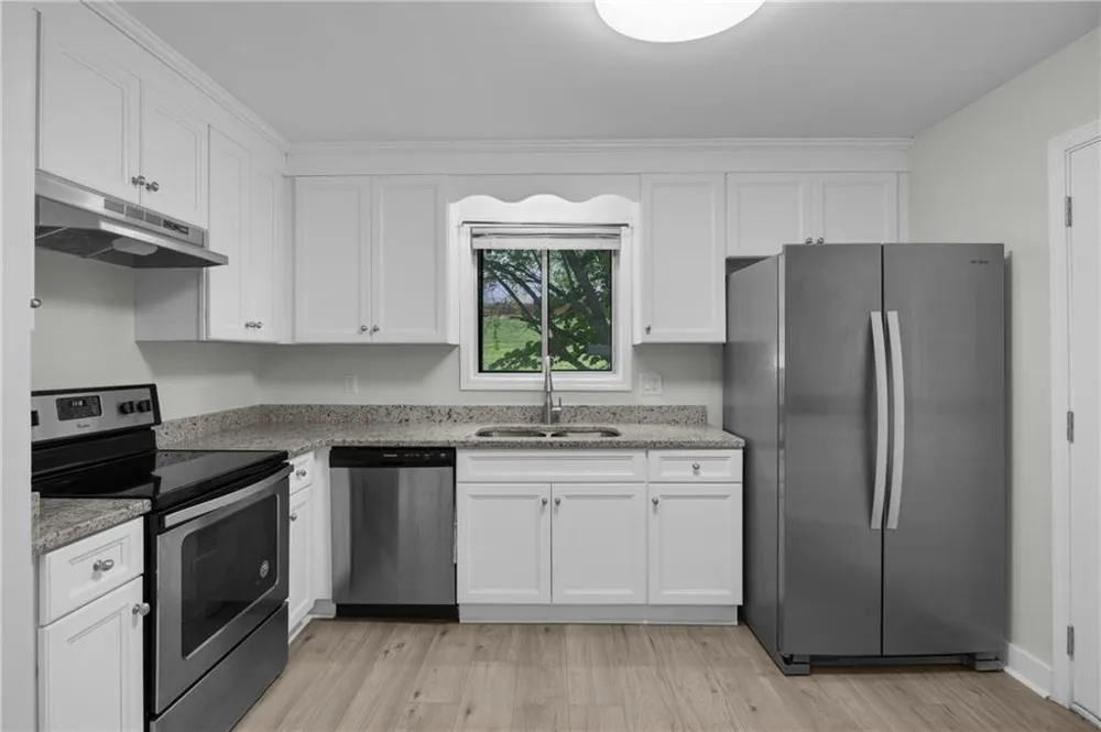 5809 Oakleaf Way Stone Mountain, GA 30087