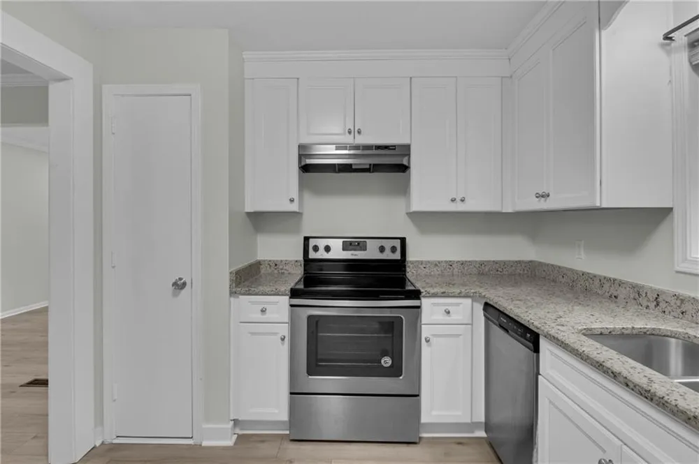 5809 Oakleaf Way Stone Mountain, GA 30087