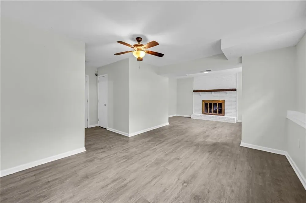 5809 Oakleaf Way Stone Mountain, GA 30087