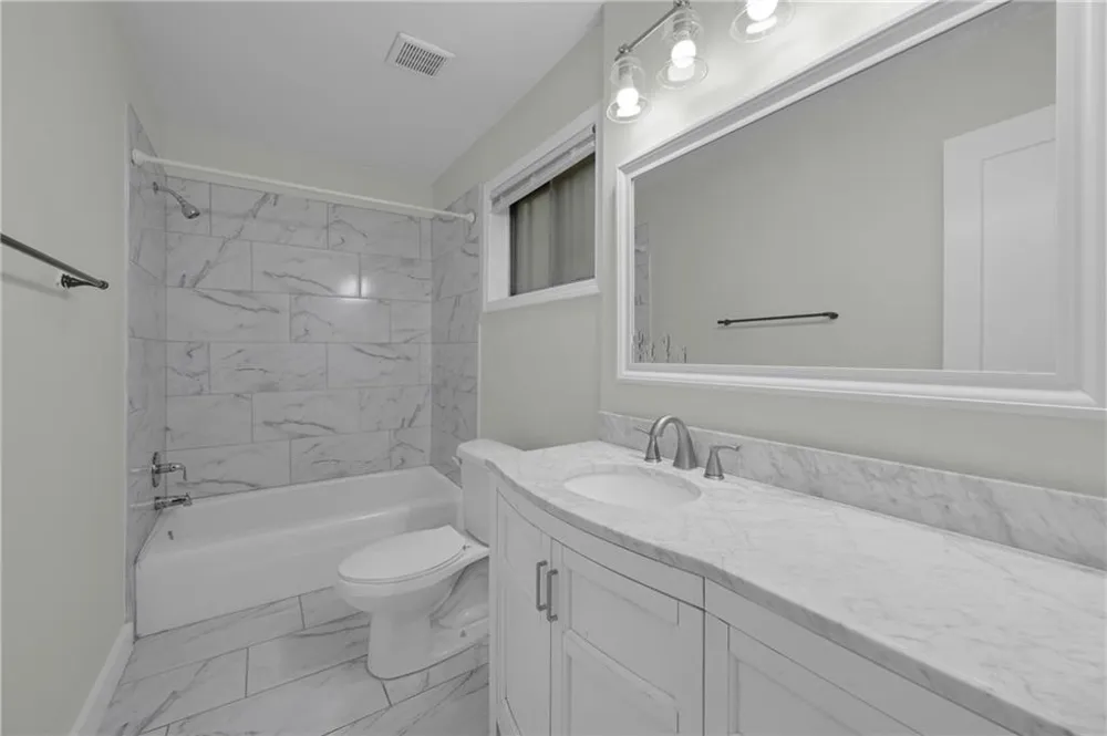 5809 Oakleaf Way Stone Mountain, GA 30087