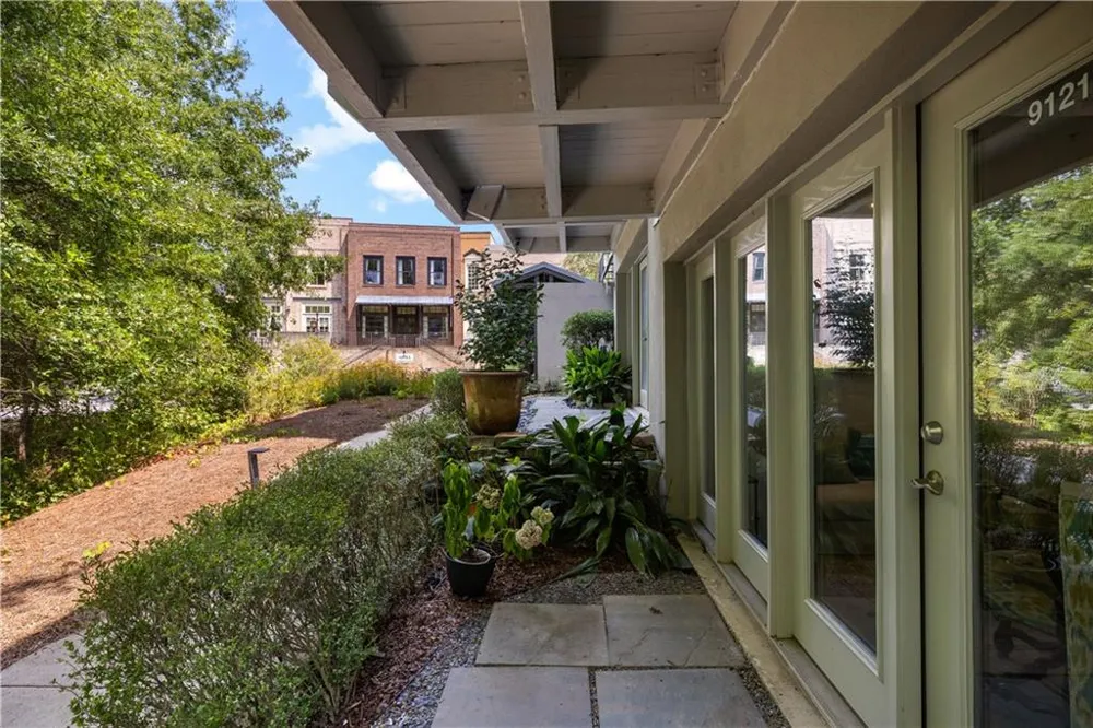 9121 Selborne Lane Chattahoochee Hills, GA 30268