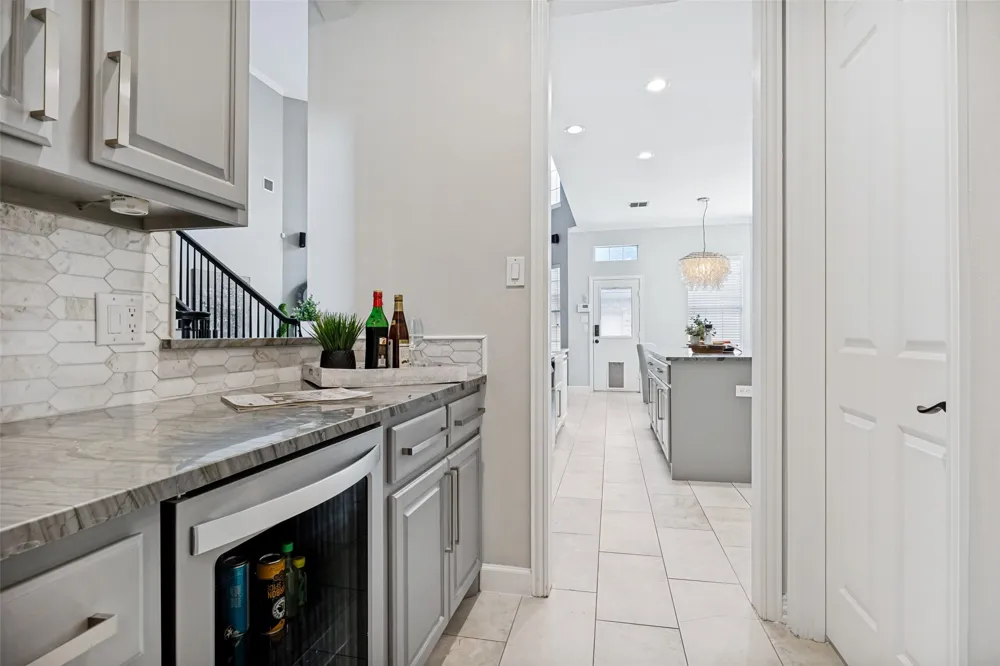 2521 Sir Tristram Lane Lewisville, TX 75056