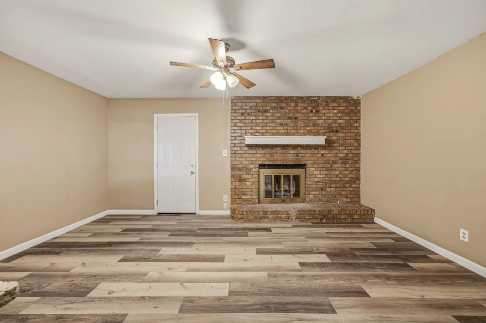 133 Lori Drive Mineral Wells, TX 76067