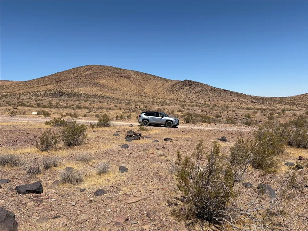 EM4800 Adelanto, CA 92301