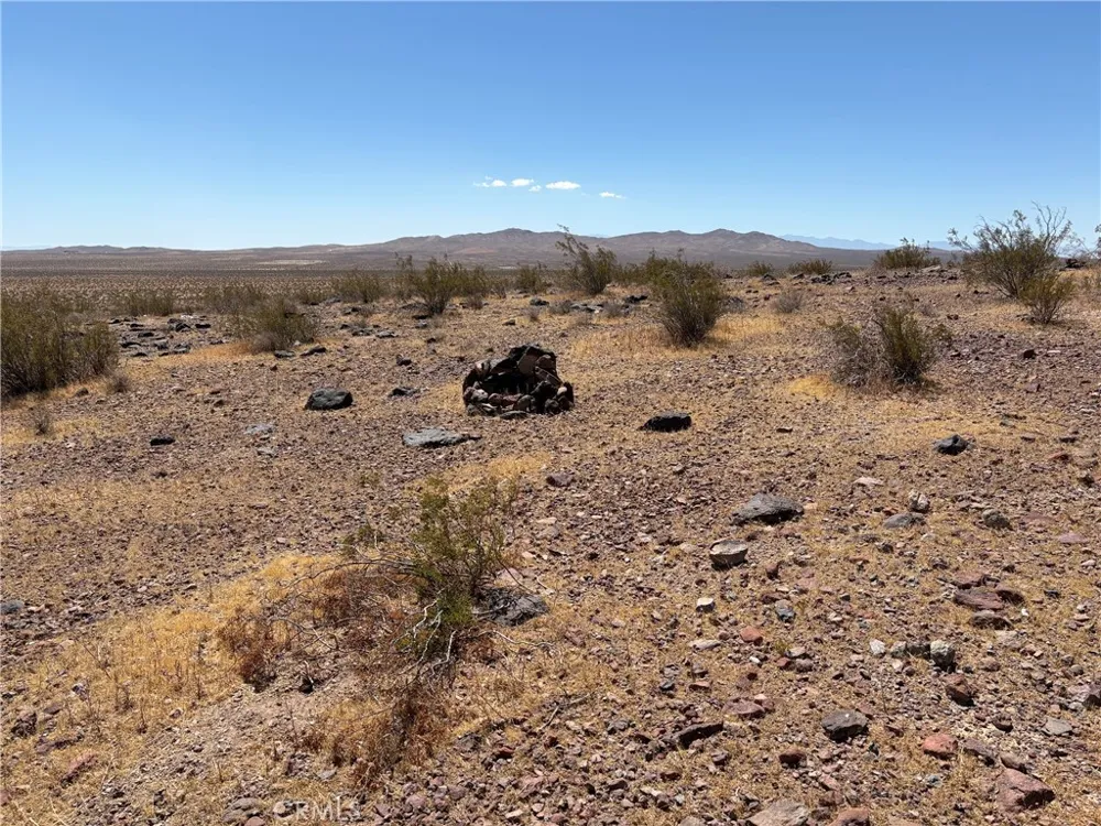 EM4800 Adelanto, CA 92301