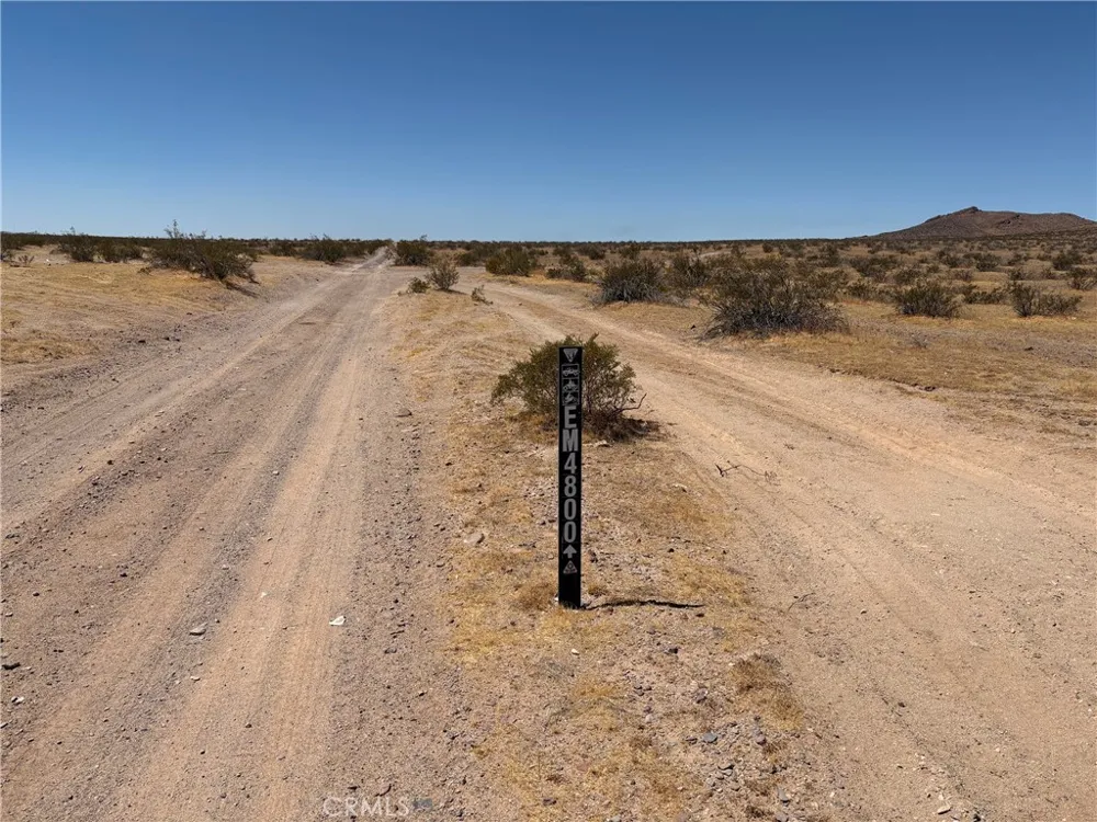 EM4800 Adelanto, CA 92301