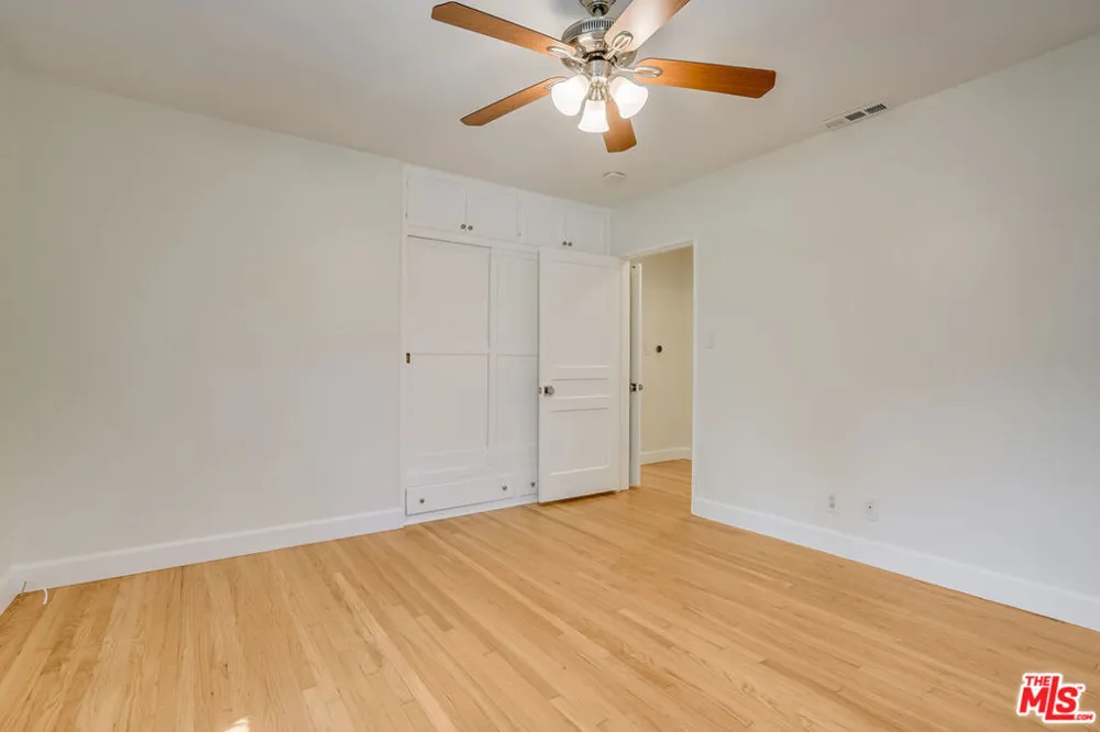 11819 Pacific Avenue Los Angeles, CA 90066