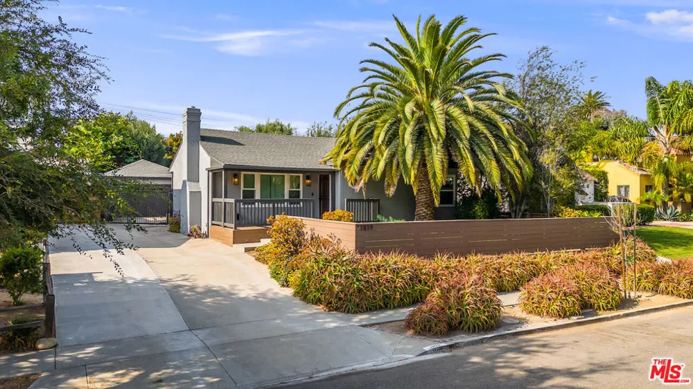 11819 Pacific Avenue Los Angeles, CA 90066