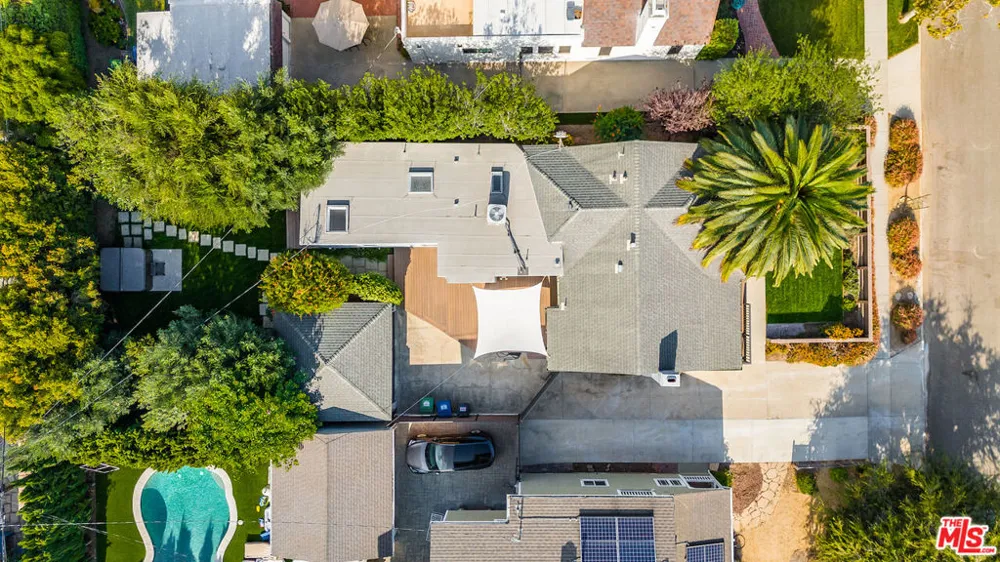 11819 Pacific Avenue Los Angeles, CA 90066