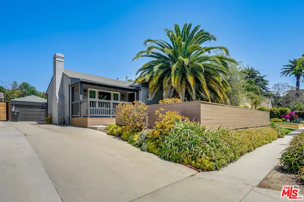 11819 Pacific Avenue Los Angeles, CA 90066