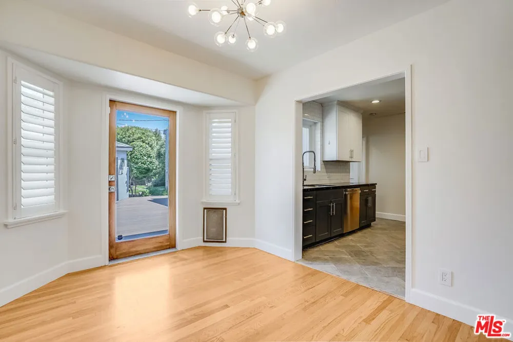 11819 Pacific Avenue Los Angeles, CA 90066