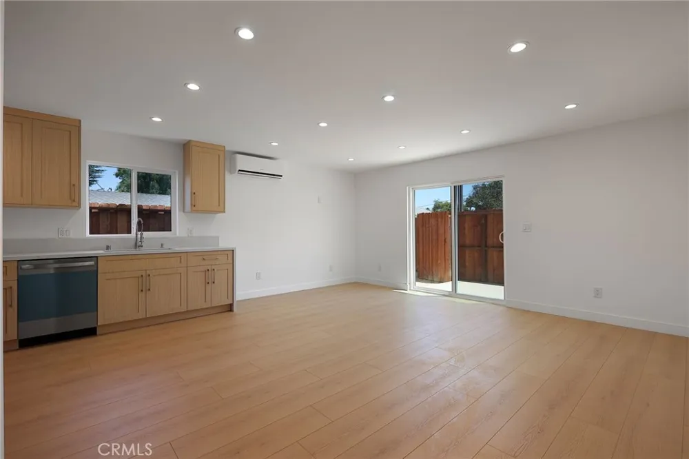 7950 Sausalito Avenue West Hills, CA 91304
