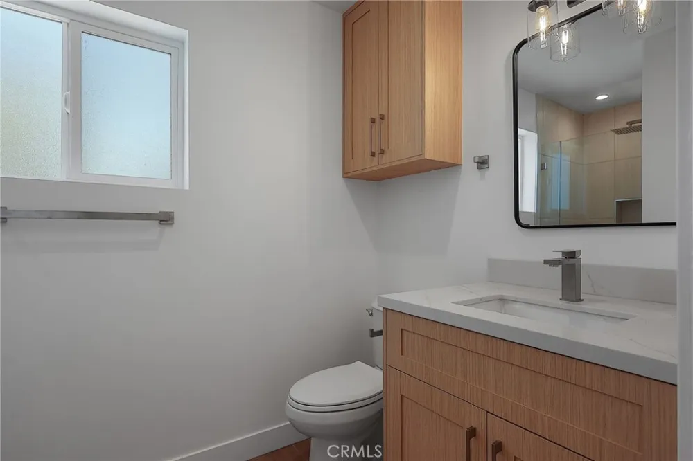 7950 Sausalito Avenue West Hills, CA 91304