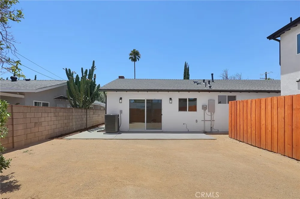 7950 Sausalito Avenue West Hills, CA 91304
