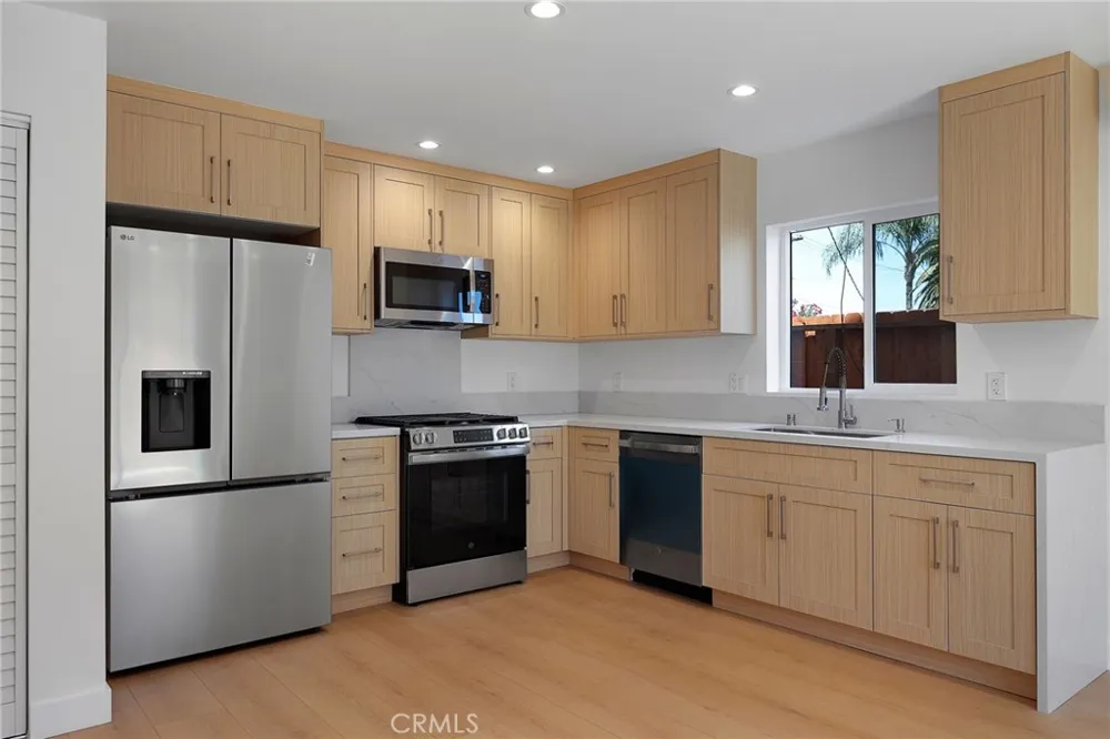 7950 Sausalito Avenue West Hills, CA 91304