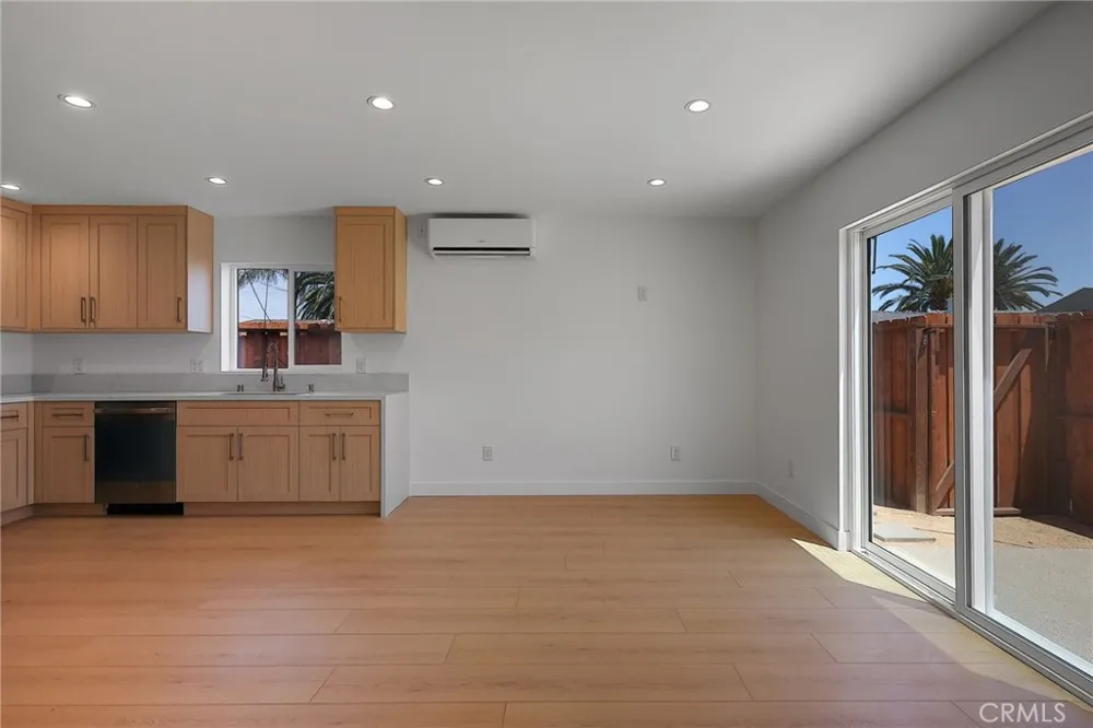 7950 Sausalito Avenue West Hills, CA 91304