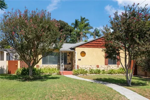 1815 W Riverside Drive