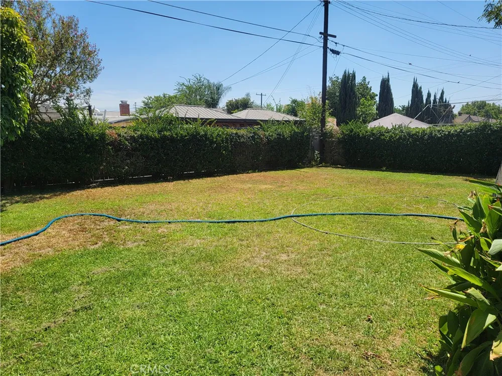 9969 Claremont Bloomington, CA 92316