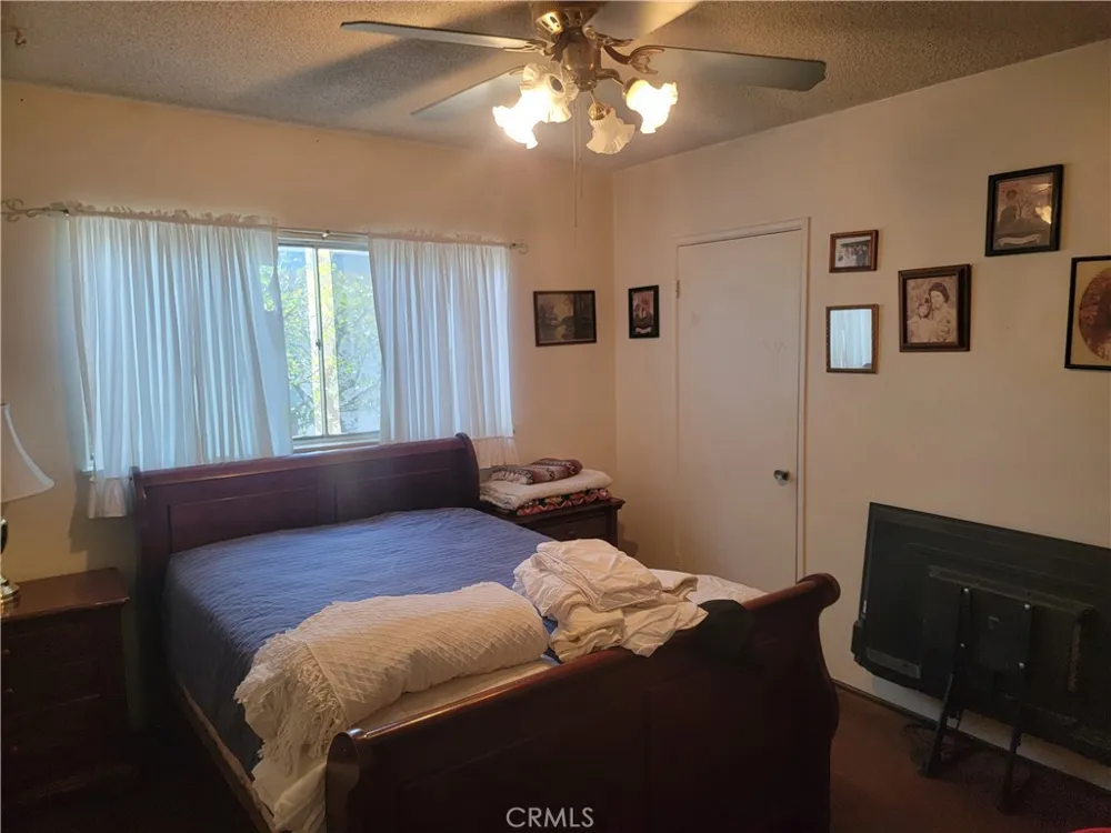 9969 Claremont Bloomington, CA 92316
