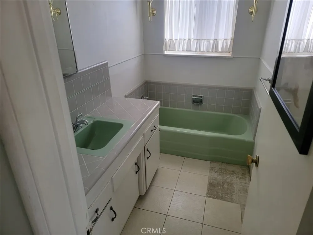 9969 Claremont Bloomington, CA 92316