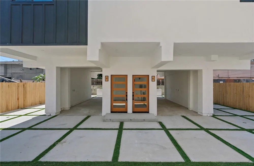2637 S Garth #6 Los Angeles, CA 90034