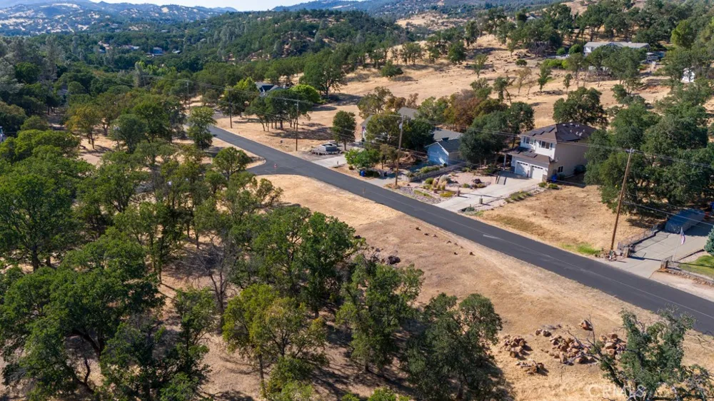 19697 Donkey Hill Road Hidden Valley Lake, CA 95467