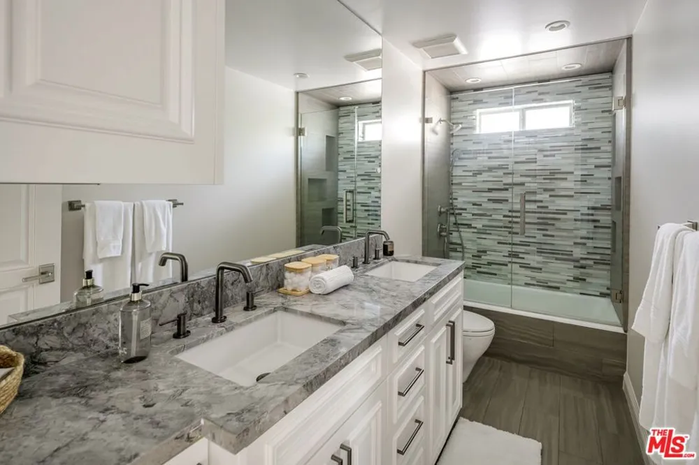 4661 Norwich Avenue Sherman Oaks, CA 91403