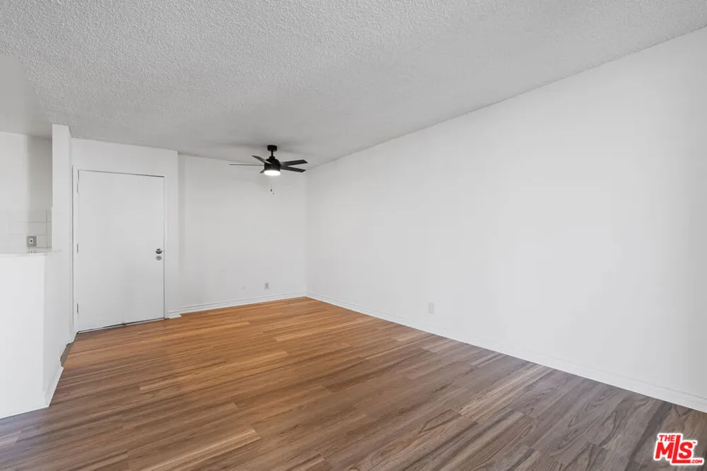 210 S La Fayette Park Place #201 Los Angeles, CA 90057