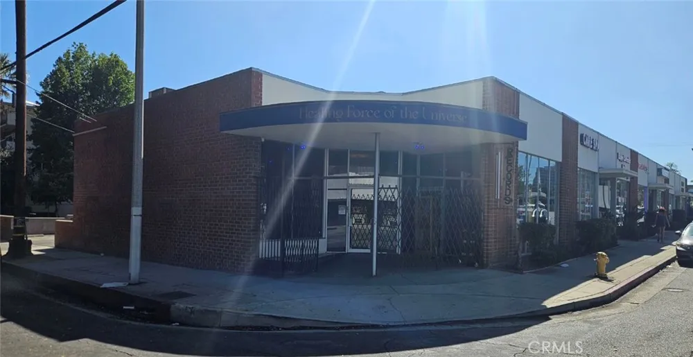 1200 E Walnut Street Pasadena, CA 91106
