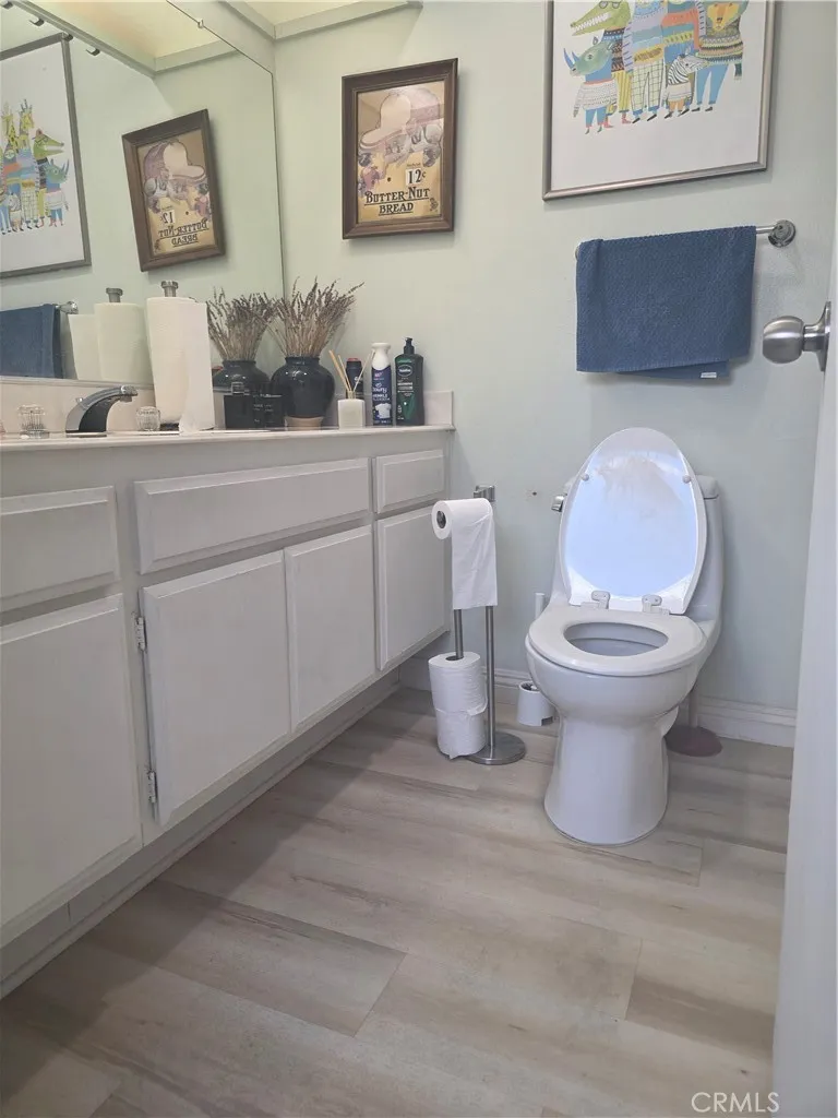 23541 Victory #6 Los Angeles, CA 91307