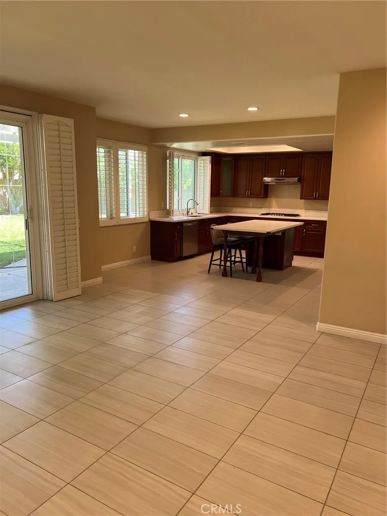 5550 Elderberry Yorba Linda, CA 92887