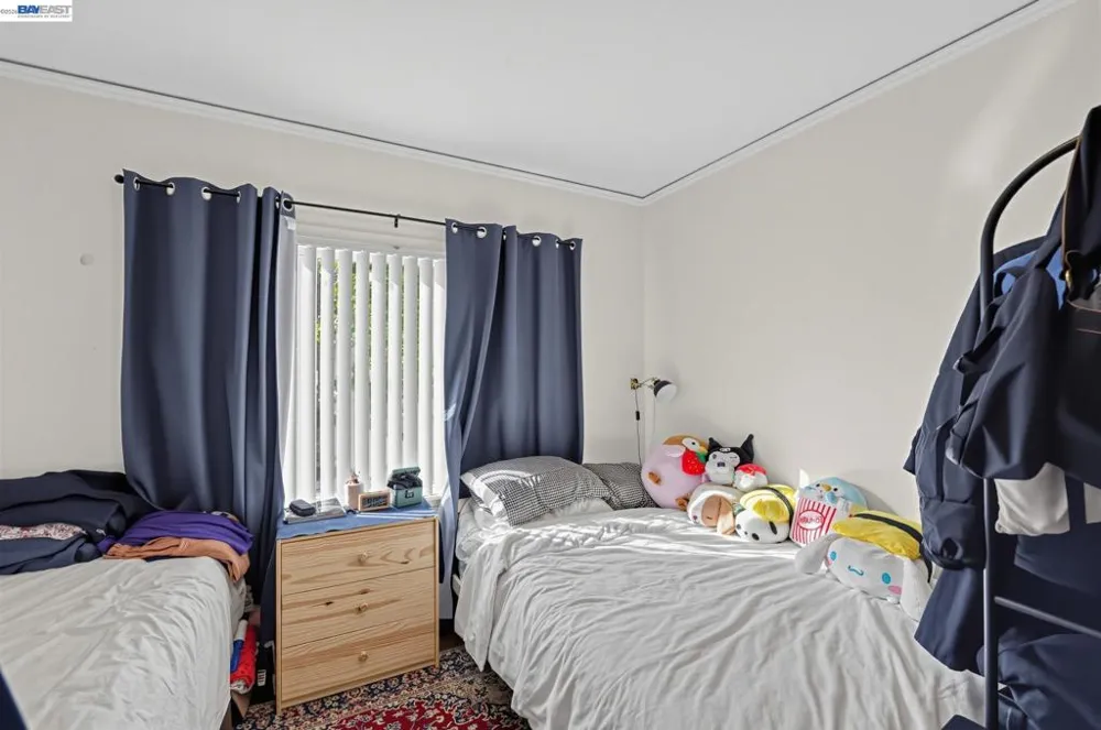 691 Hanover St Daly City, CA 94014
