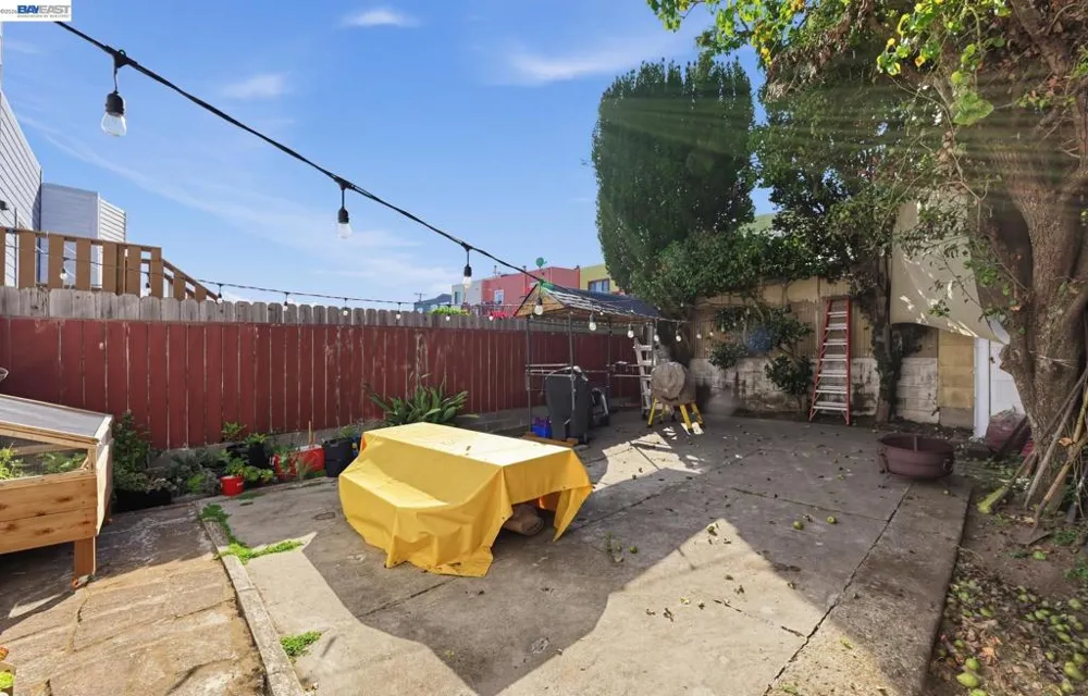 691 Hanover St Daly City, CA 94014