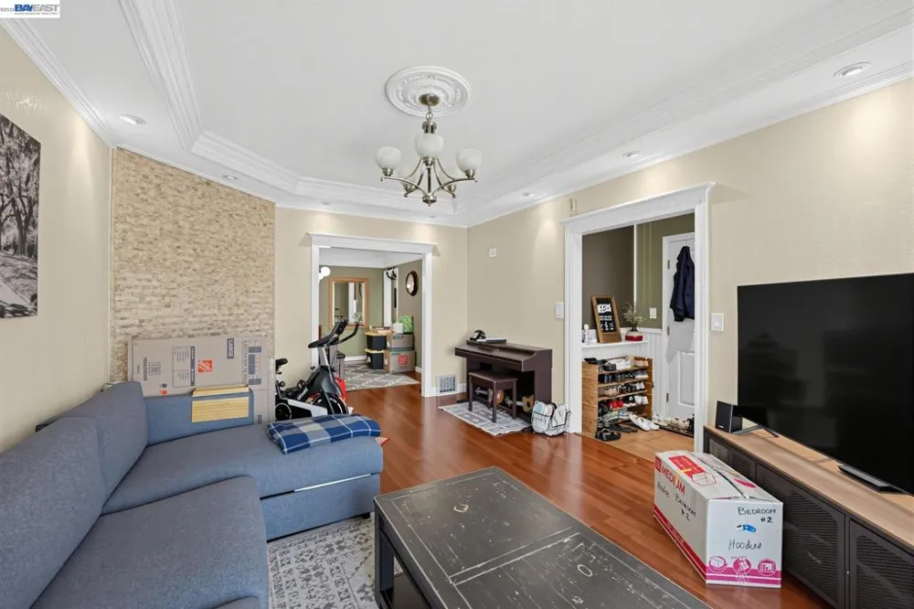 691 Hanover St Daly City, CA 94014