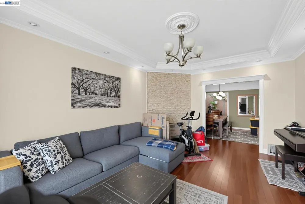 691 Hanover St Daly City, CA 94014