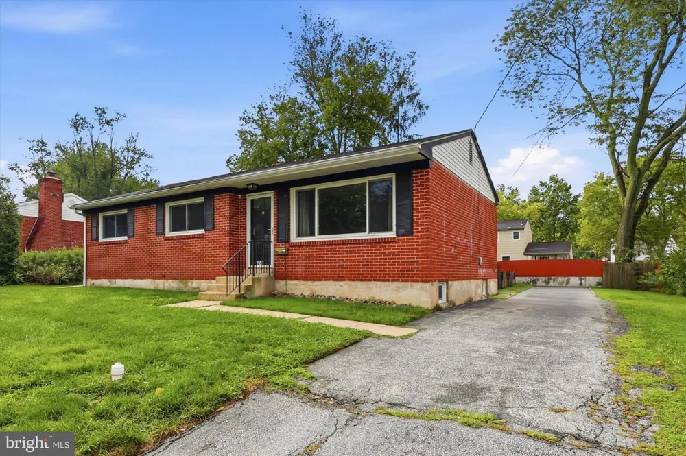 909 RAHWAY DRIVE Newark, DE 19711