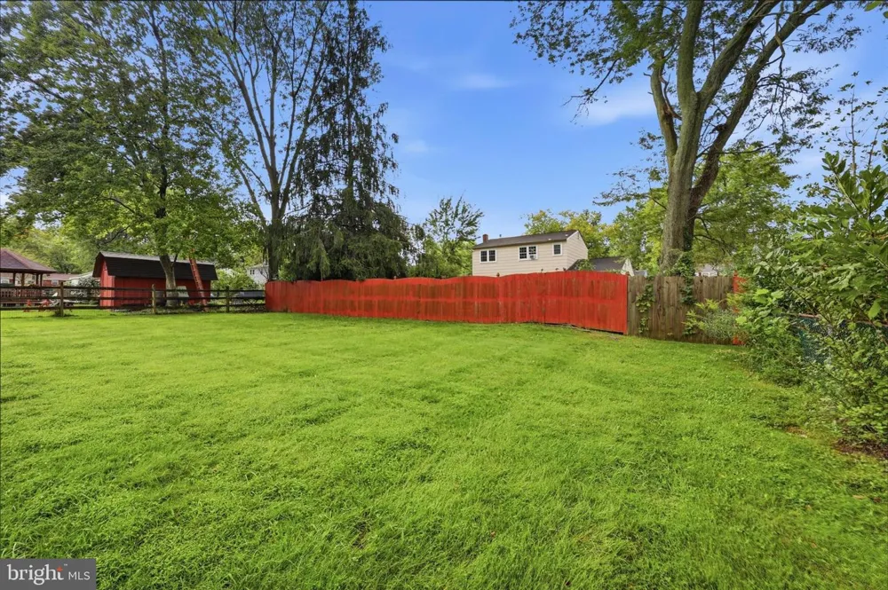 909 RAHWAY DRIVE Newark, DE 19711